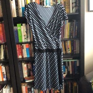 Max Studio Black and Blue Drop-Waist Dress